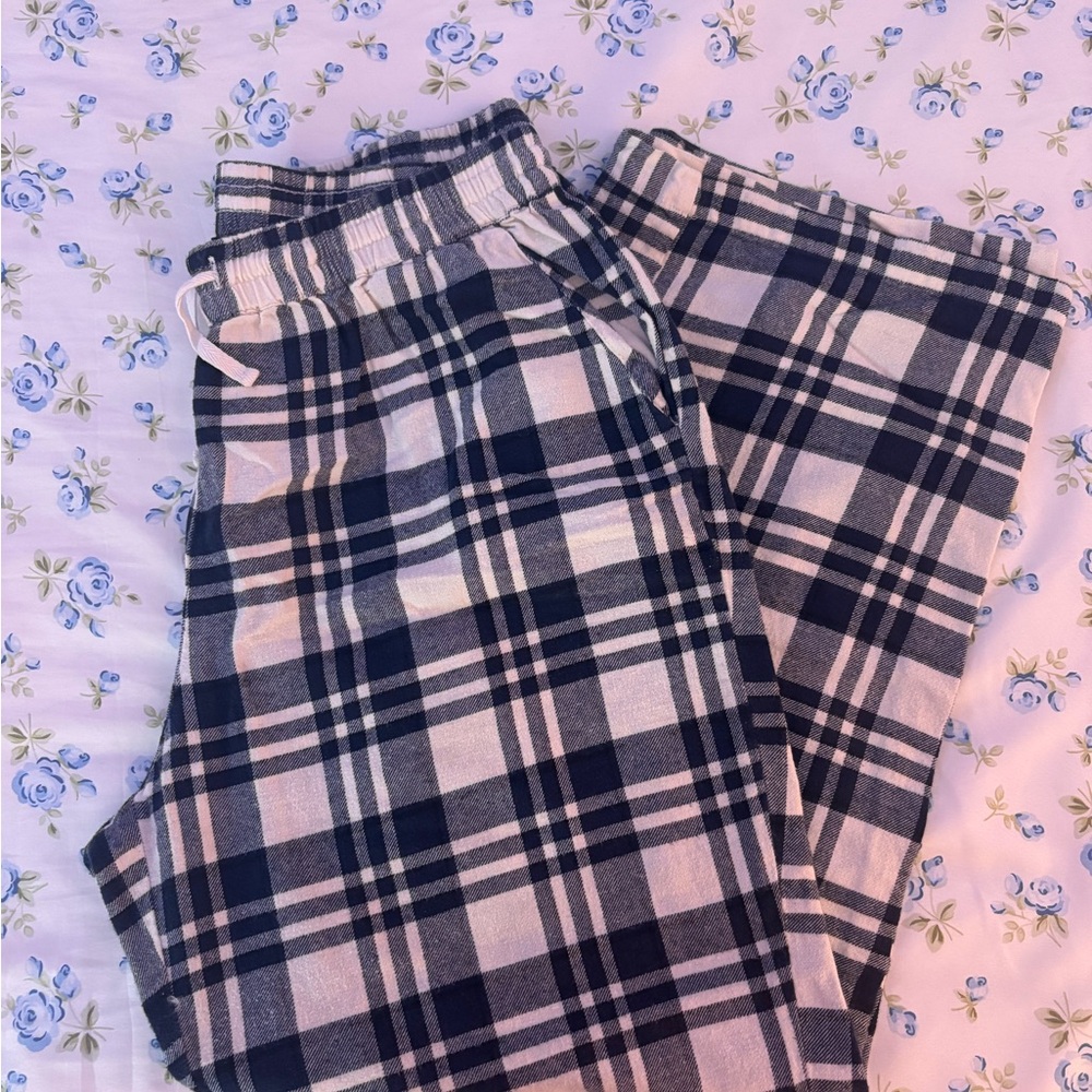 Sincerely Jules- Flannel Pajamas (White and Blue)